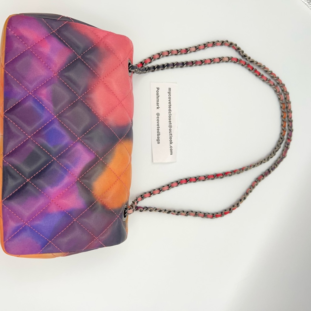 CHANEL Limited Edition Flower Power Flap Bag w/dust bag and Authentication Card - Picture 7 of 17